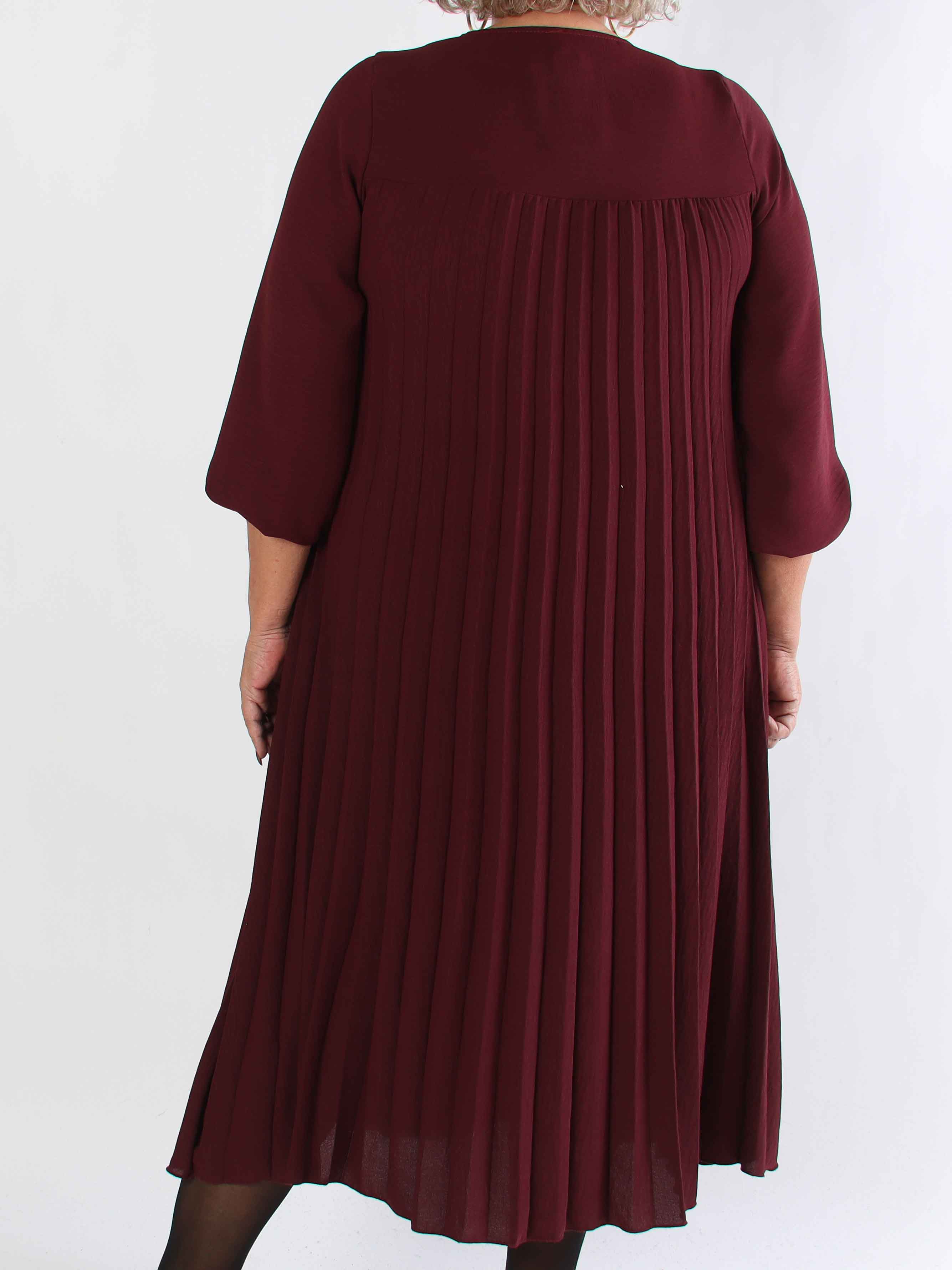 Nancy Long Sleeve - Lang plus size kjole med plisseringer og lommer